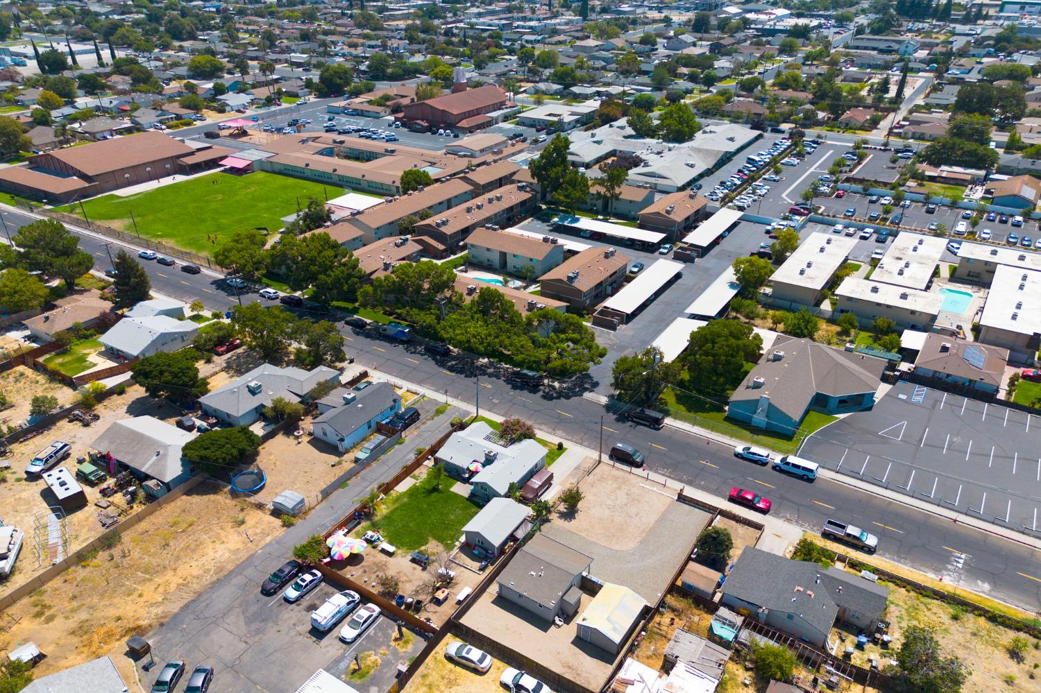 417 Sutter St, Manteca, CA 95336