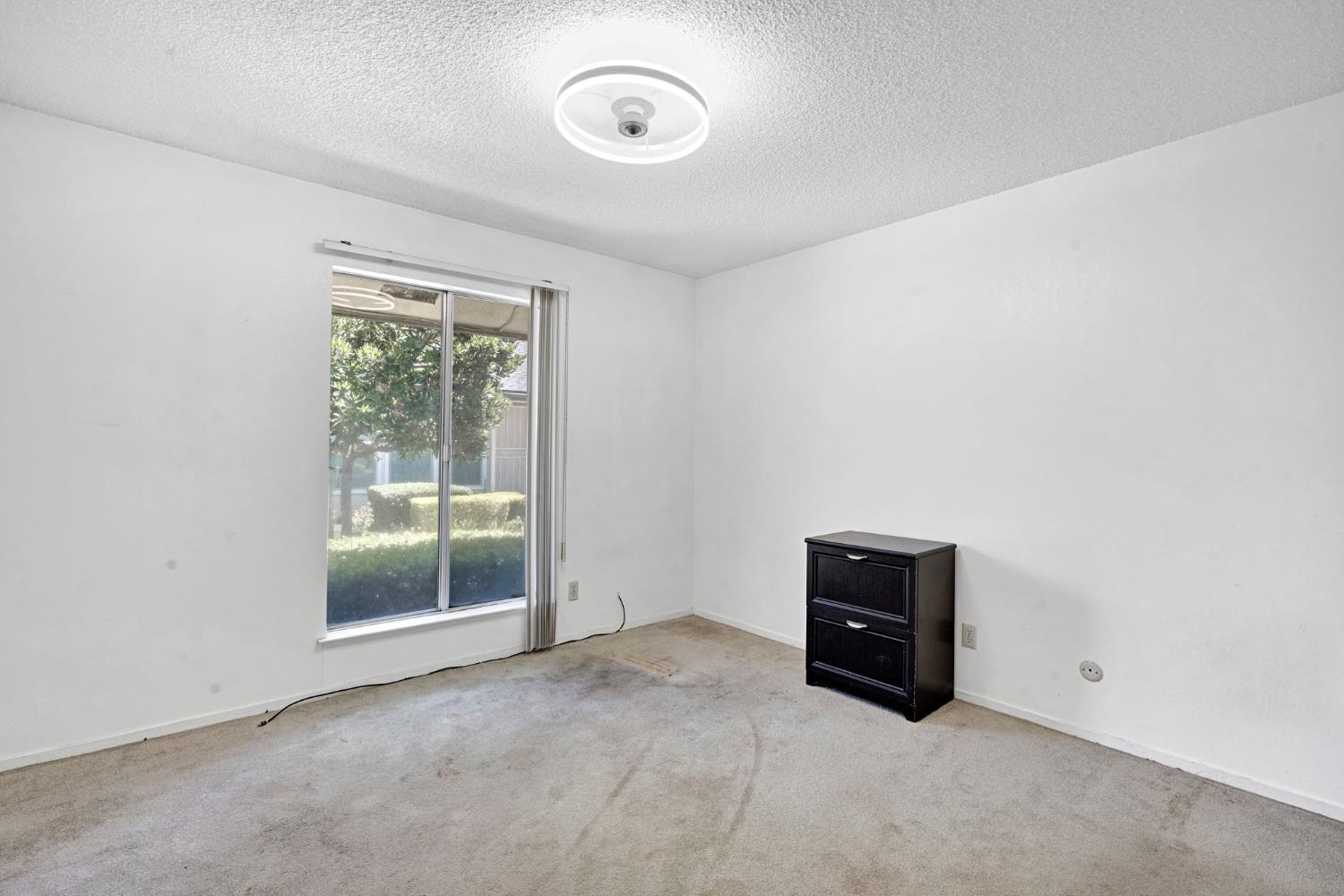 182 W Barstow Ave #A, Fresno, CA 93704