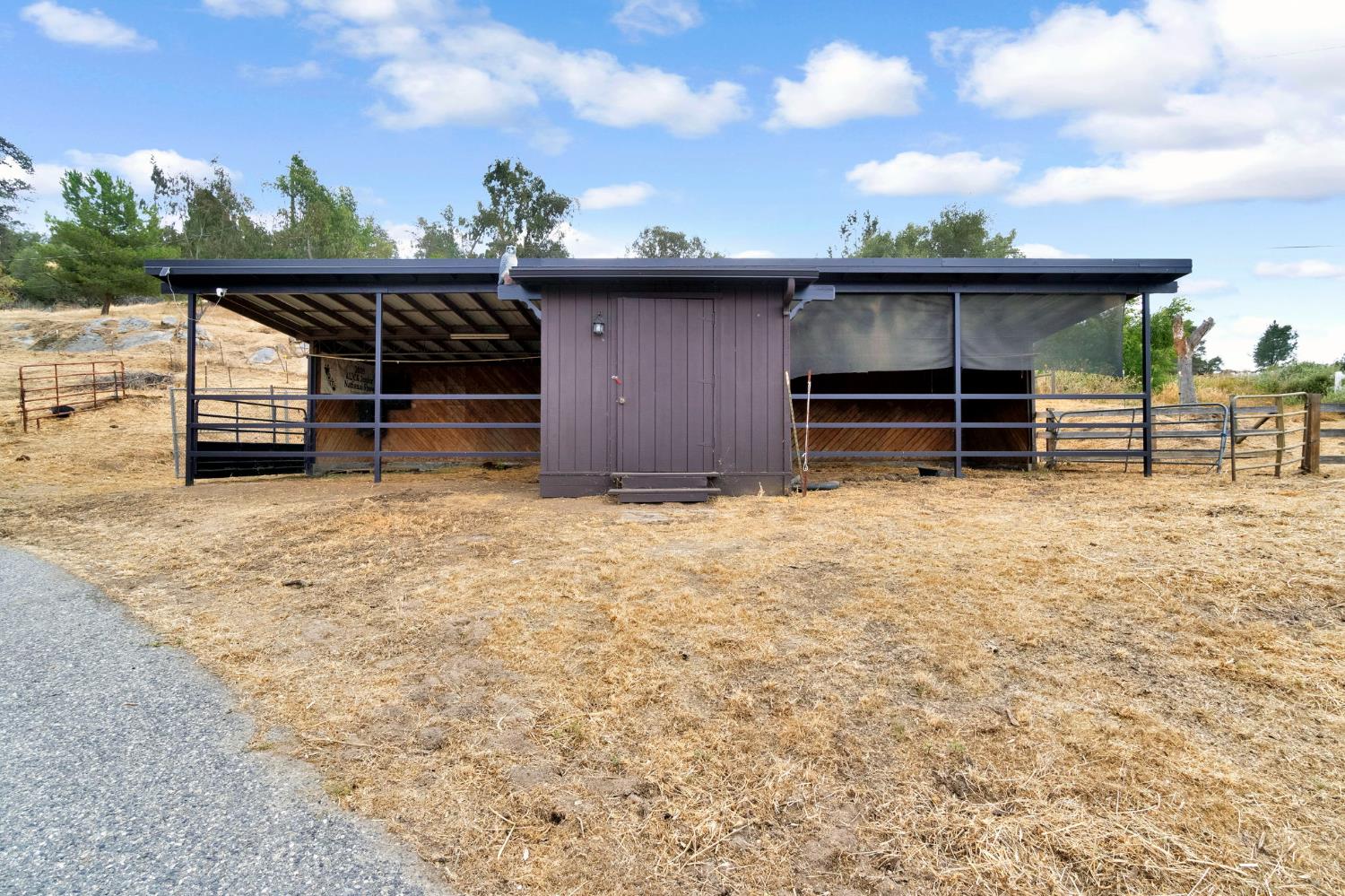 23328 Granite Creek Ln, Clovis, CA 93619