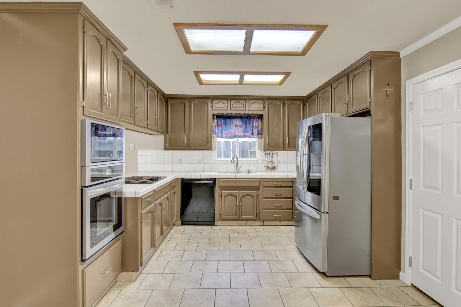 3316 Janet Dr, Modesto, CA 95350