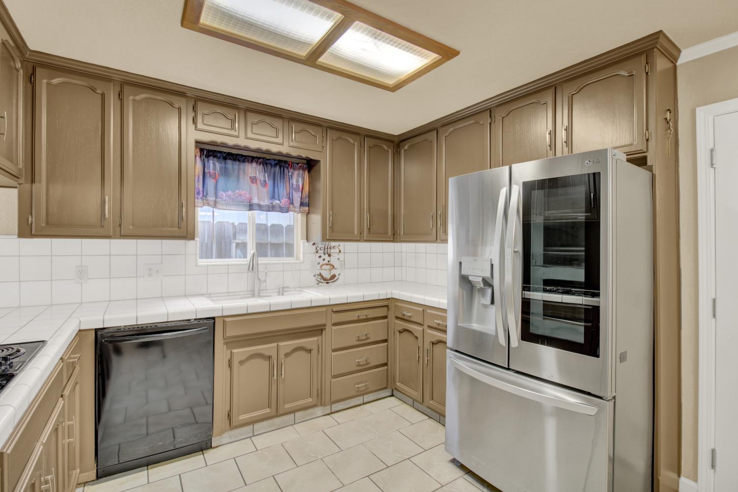 3316 Janet Dr, Modesto, CA 95350