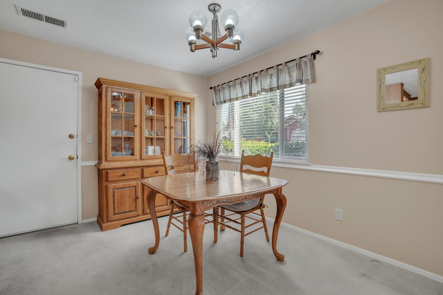 1301 Windsor, Turlock, CA 95380