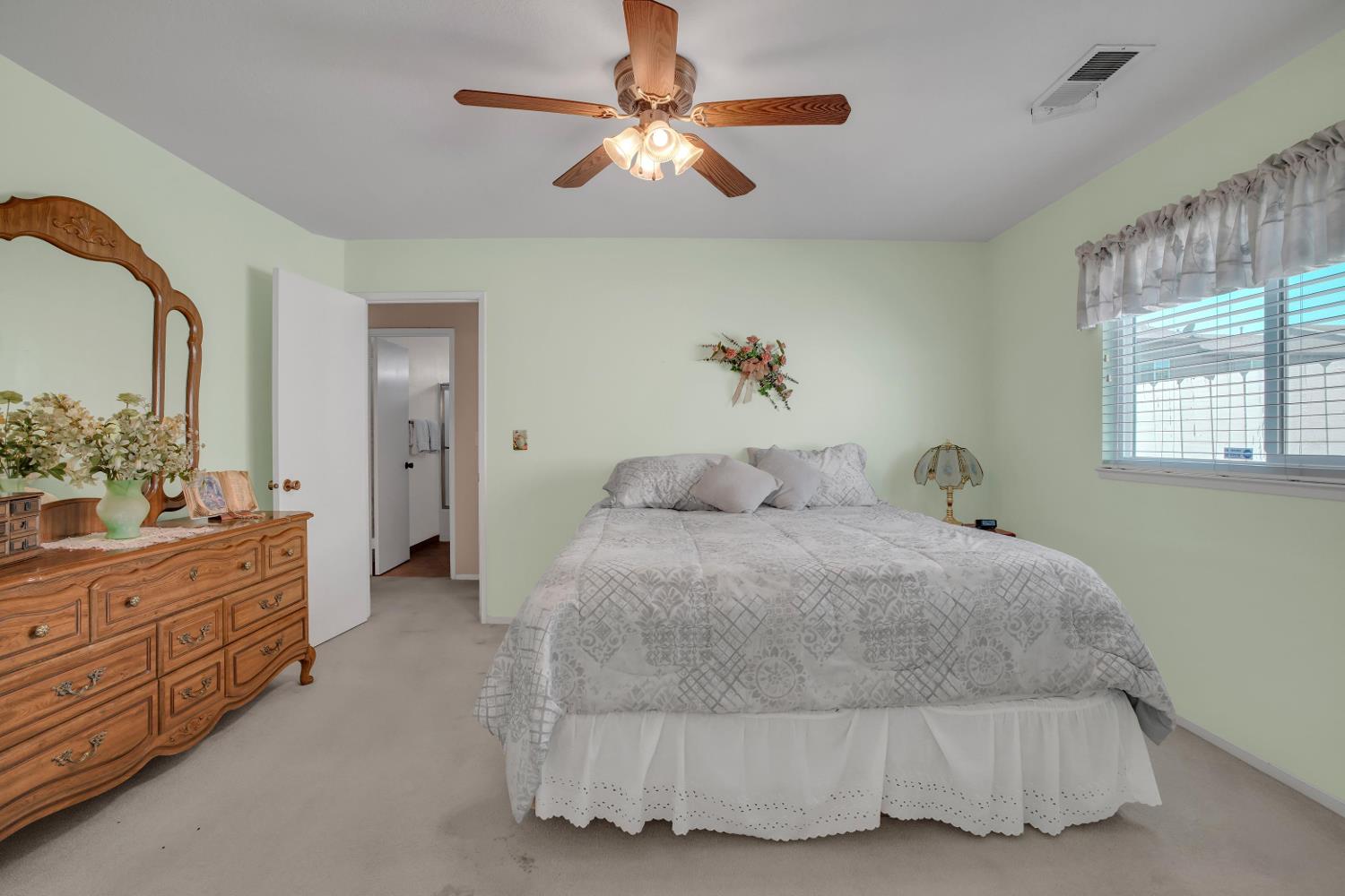 1301 Windsor, Turlock, CA 95380
