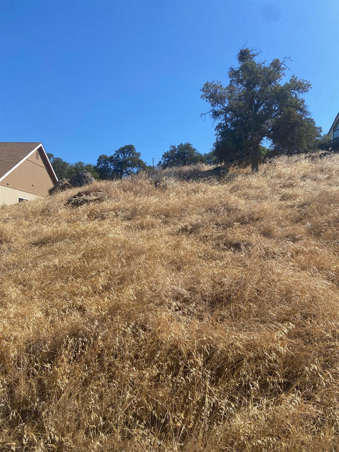 2335 Arrowhead St, Copperopolis, CA 95228