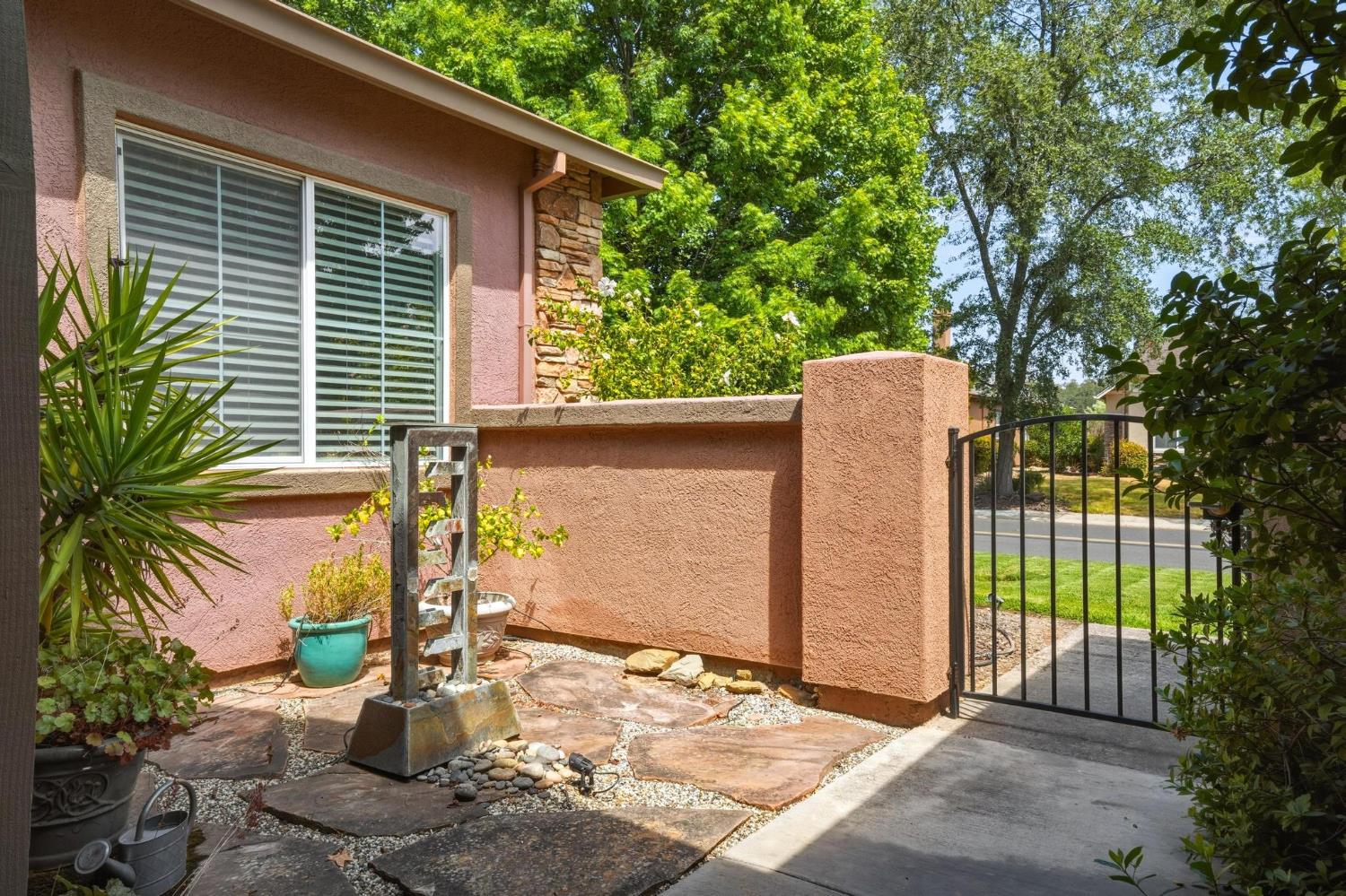 267 Rock Ridge Ln, Copperopolis, CA 95228