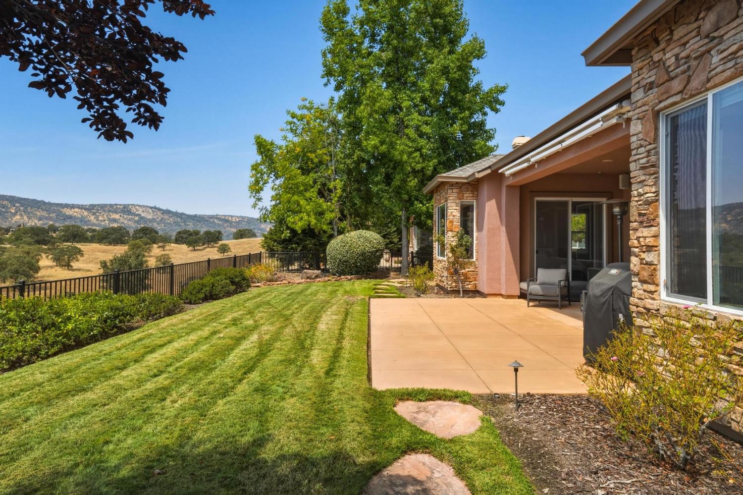 267 Rock Ridge Ln, Copperopolis, CA 95228