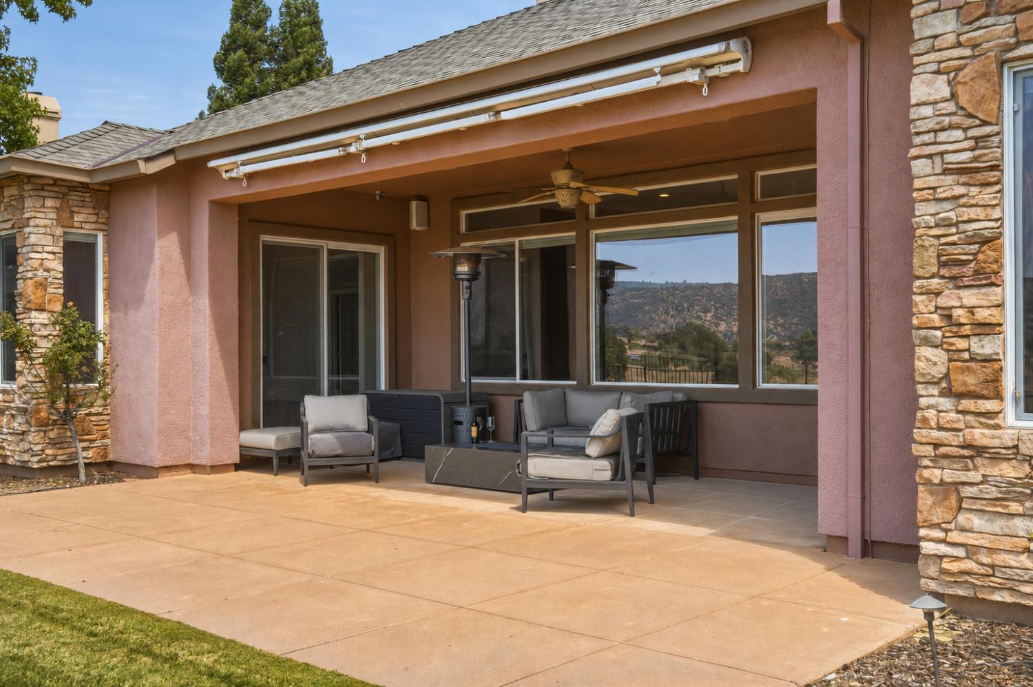 267 Rock Ridge Ln, Copperopolis, CA 95228