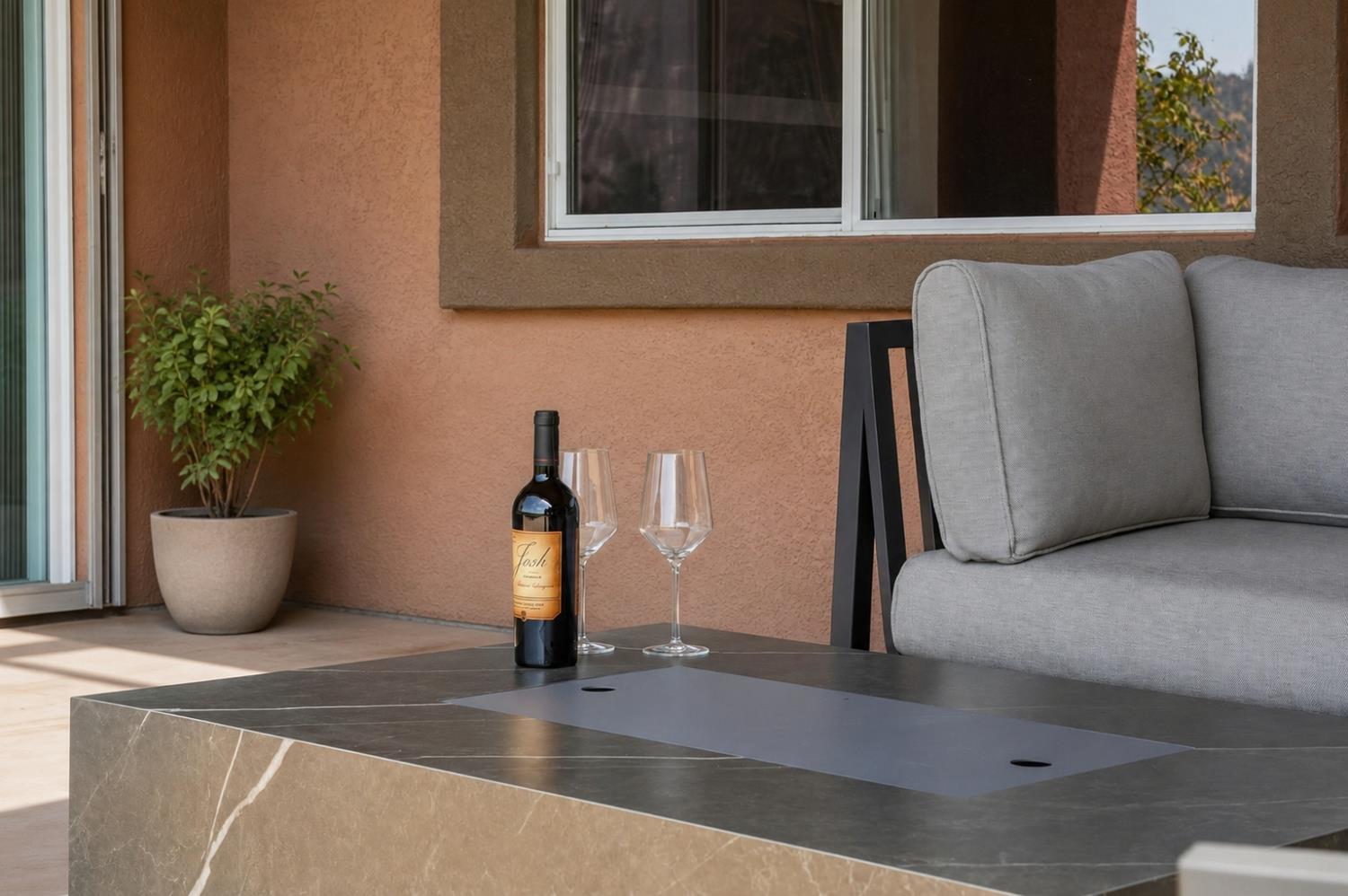 267 Rock Ridge Ln, Copperopolis, CA 95228