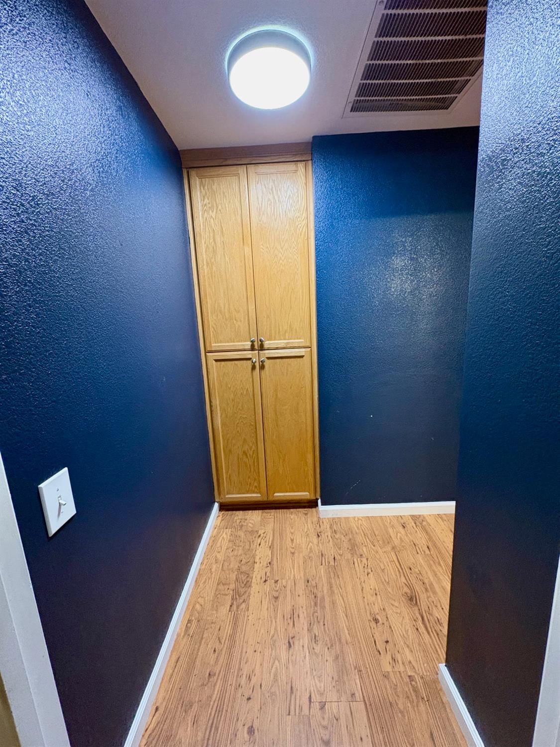 2315 Gallery Dr, Riverbank, CA 95367