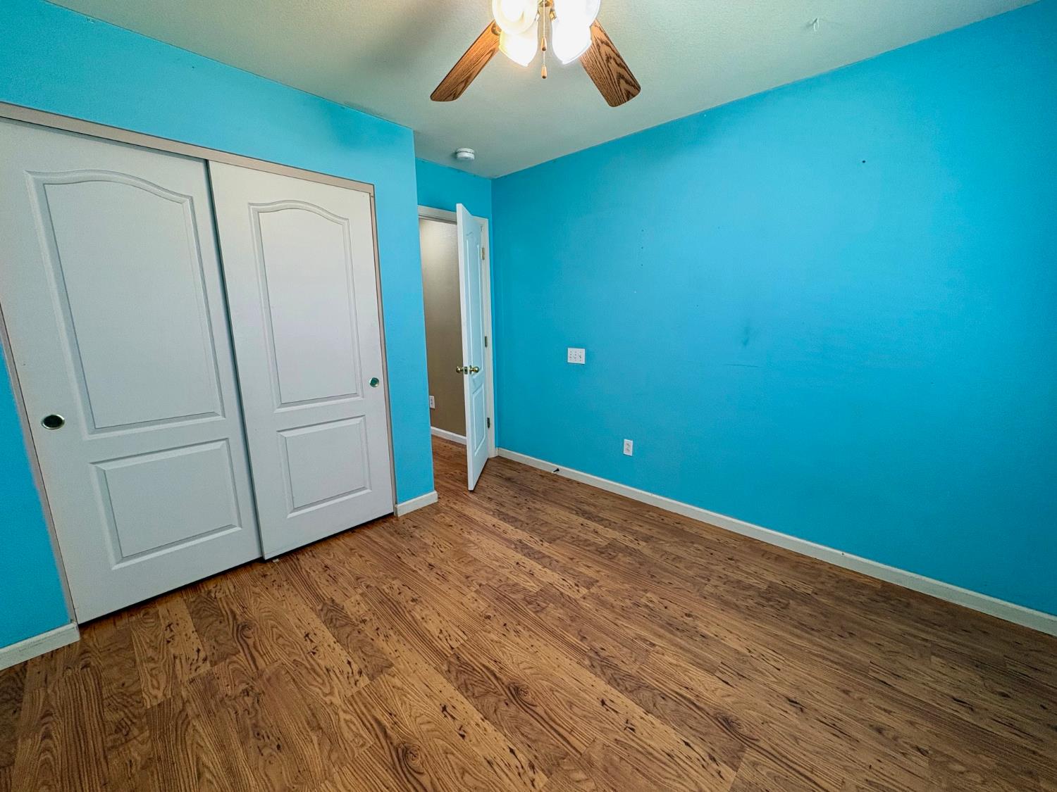 2315 Gallery Dr, Riverbank, CA 95367