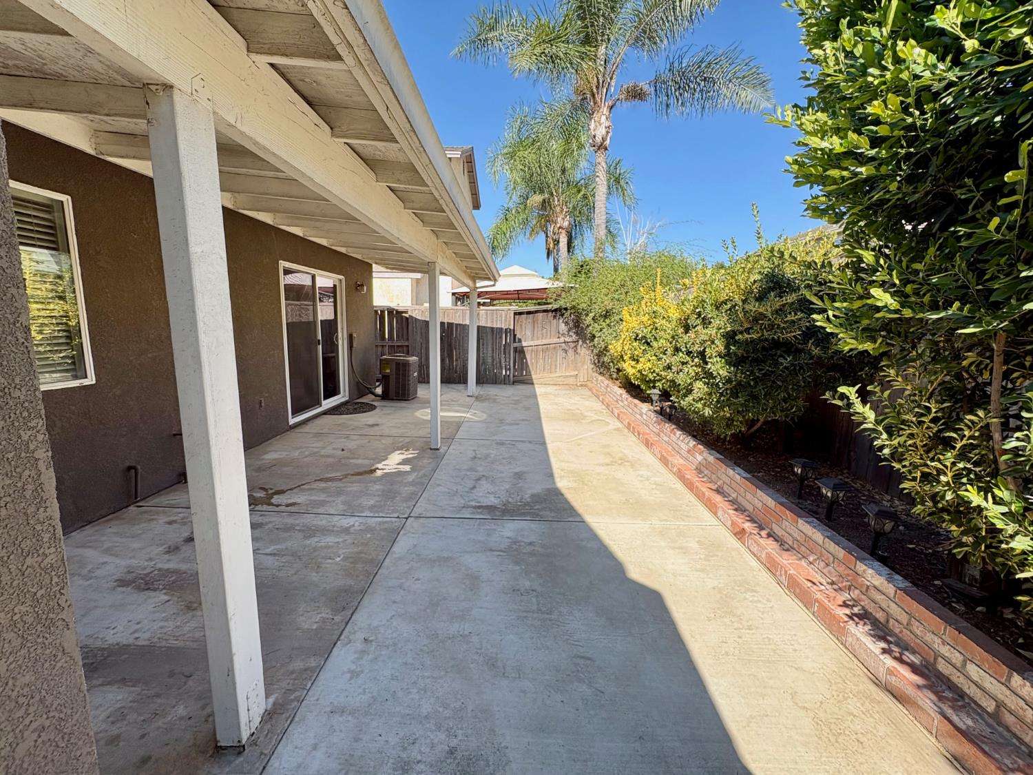 2315 Gallery Dr, Riverbank, CA 95367