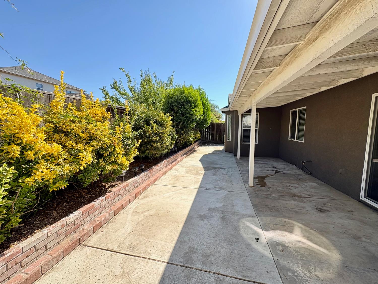 2315 Gallery Dr, Riverbank, CA 95367