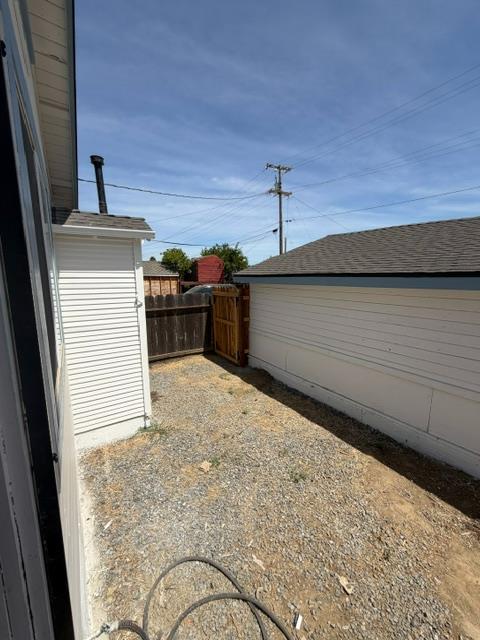 470 Second St, Gustine, CA 95322