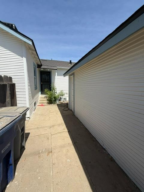 470 Second St, Gustine, CA 95322