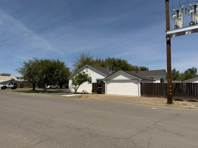 470 Second St, Gustine, CA 95322