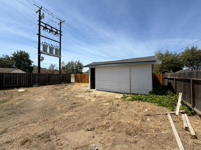 470 Second St, Gustine, CA 95322