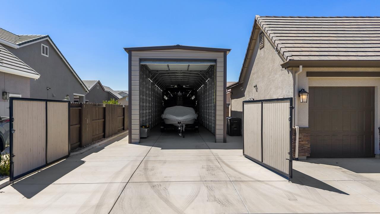 2505 Chrysler Ave, Manteca, CA 95337