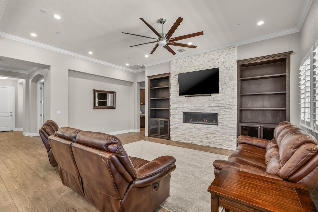 2505 Chrysler Ave, Manteca, CA 95337