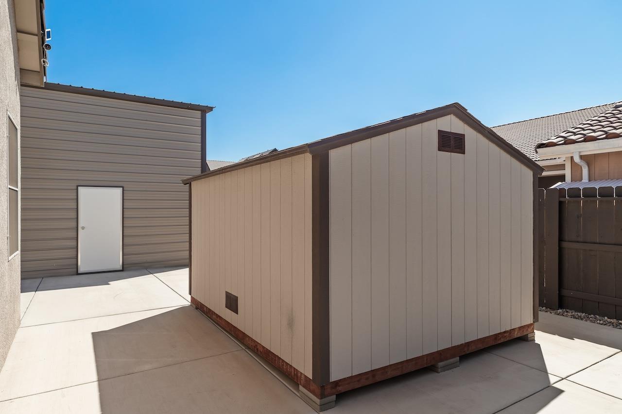 2505 Chrysler Ave, Manteca, CA 95337