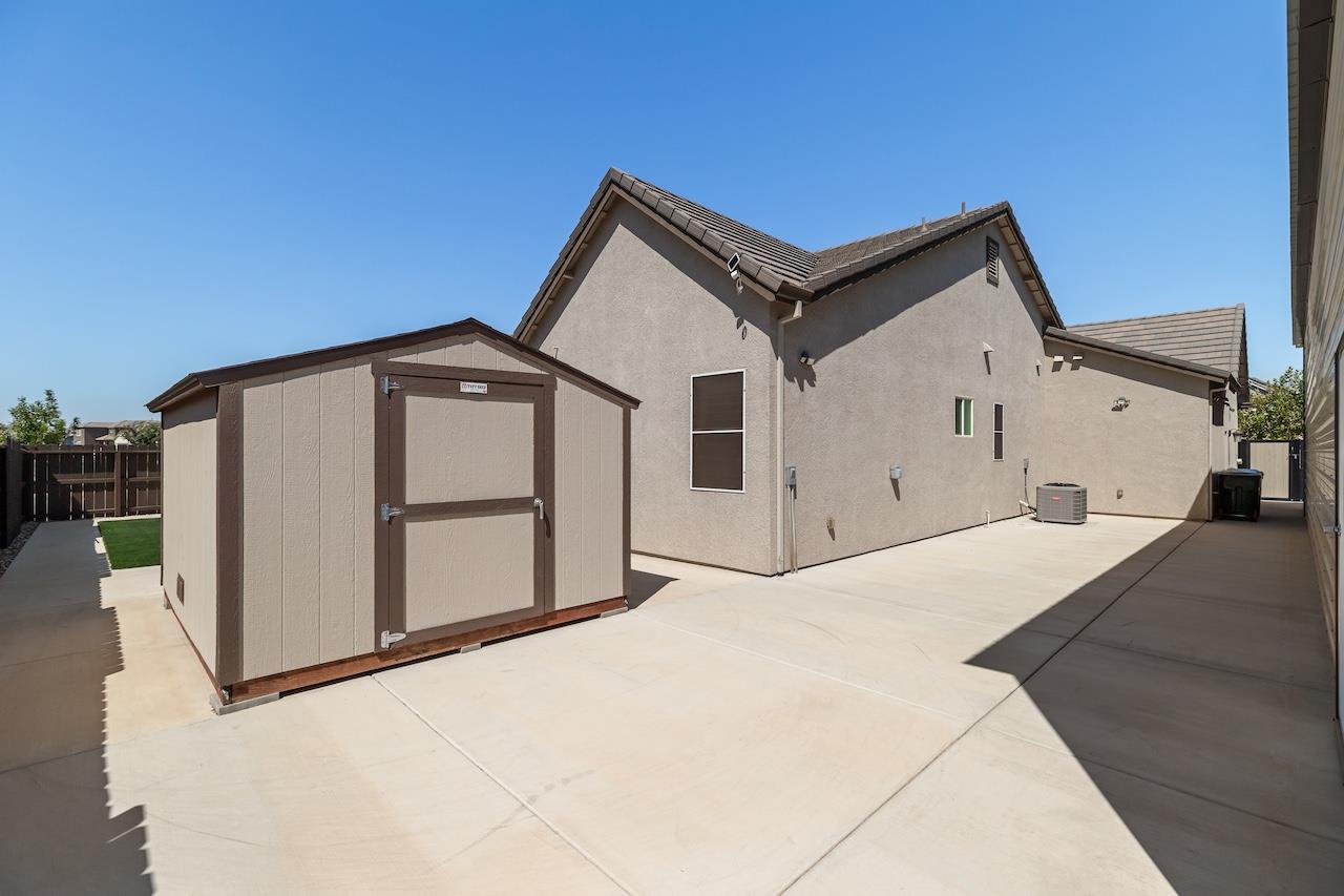 2505 Chrysler Ave, Manteca, CA 95337