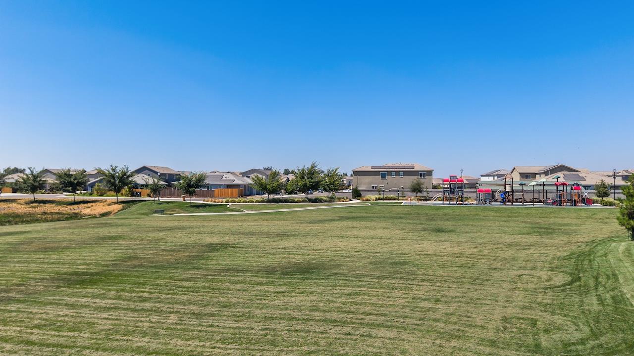 2505 Chrysler Ave, Manteca, CA 95337