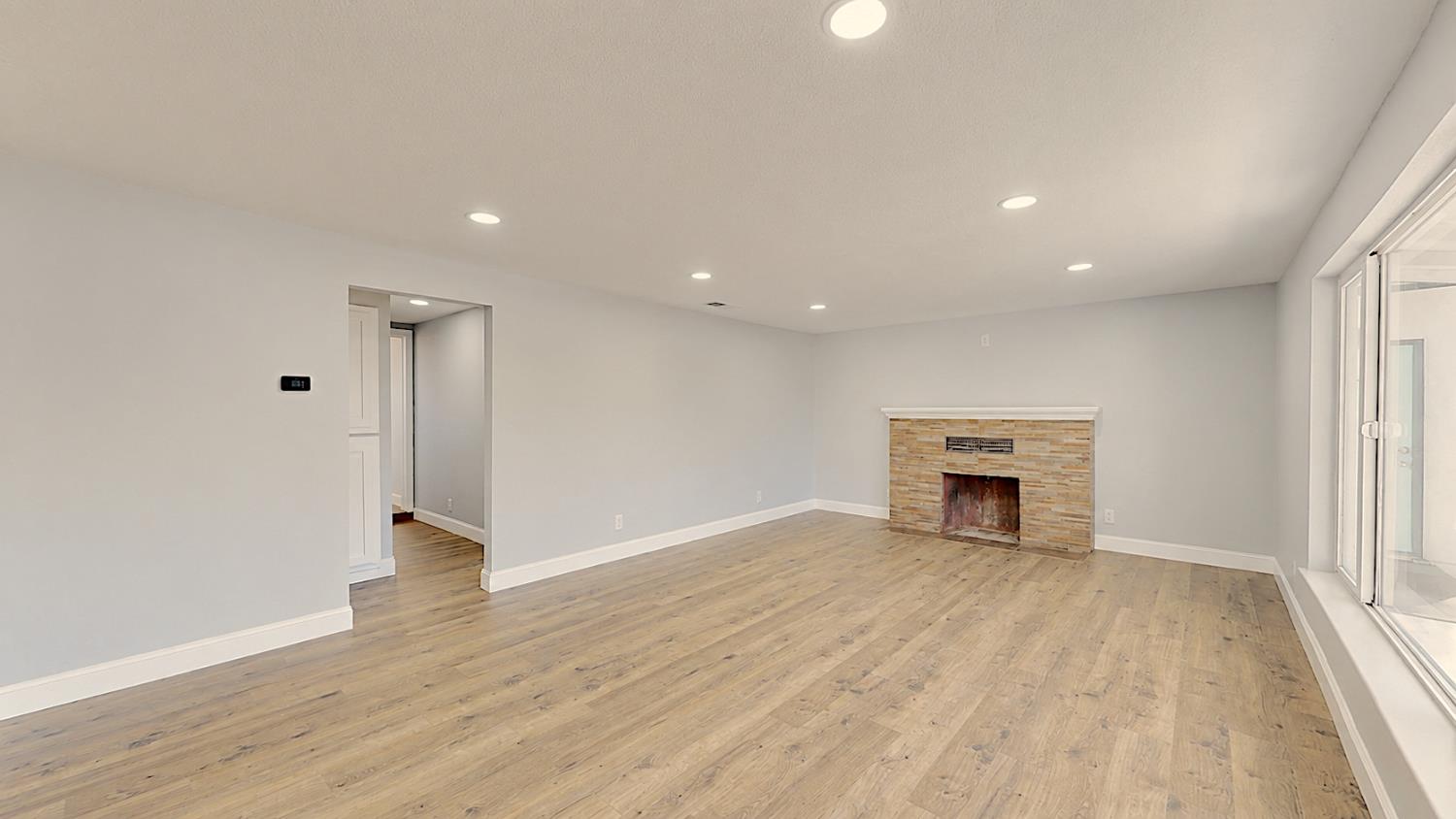 13361 Bentley St, Waterford, CA 95386