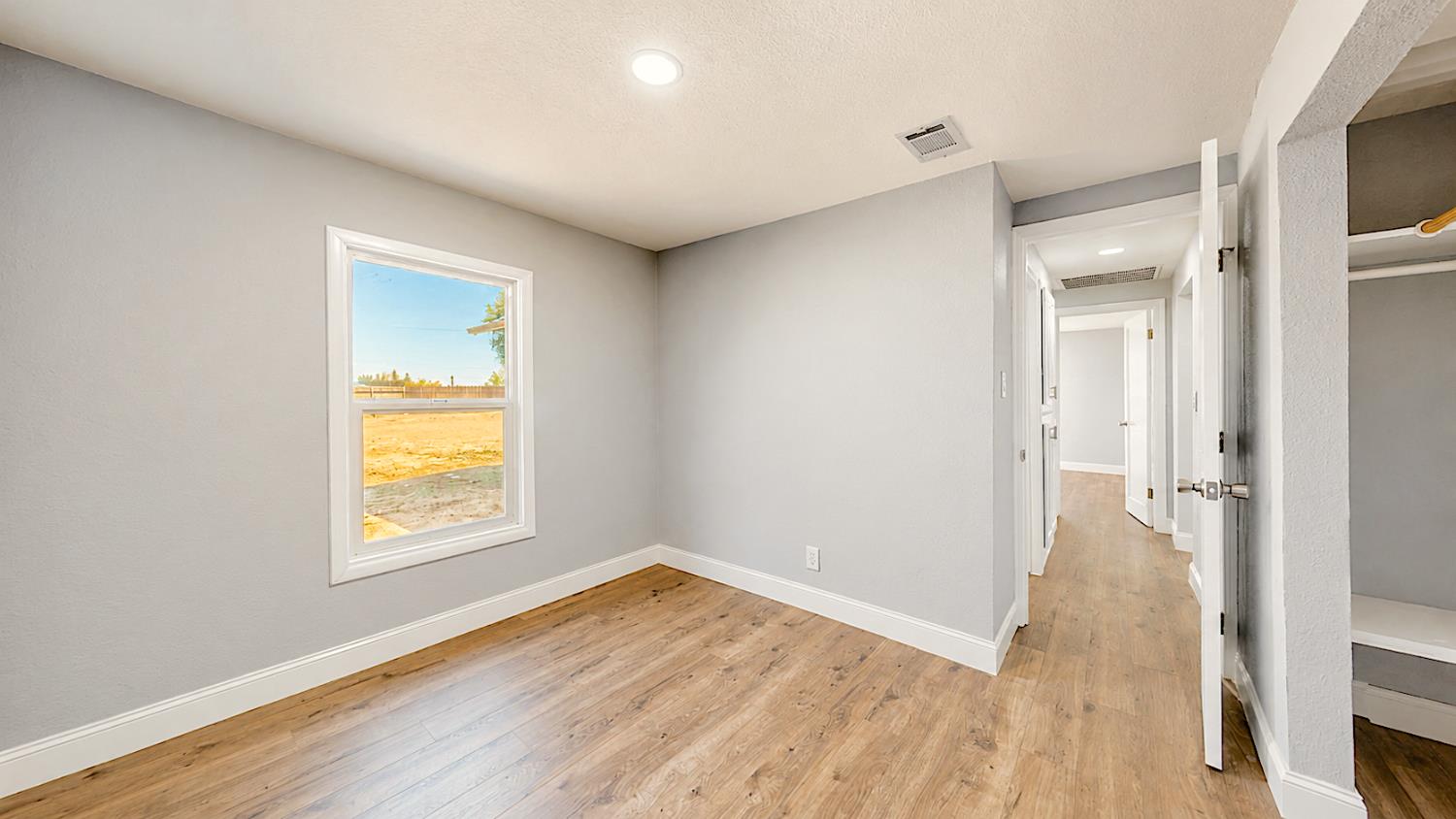 13361 Bentley St, Waterford, CA 95386