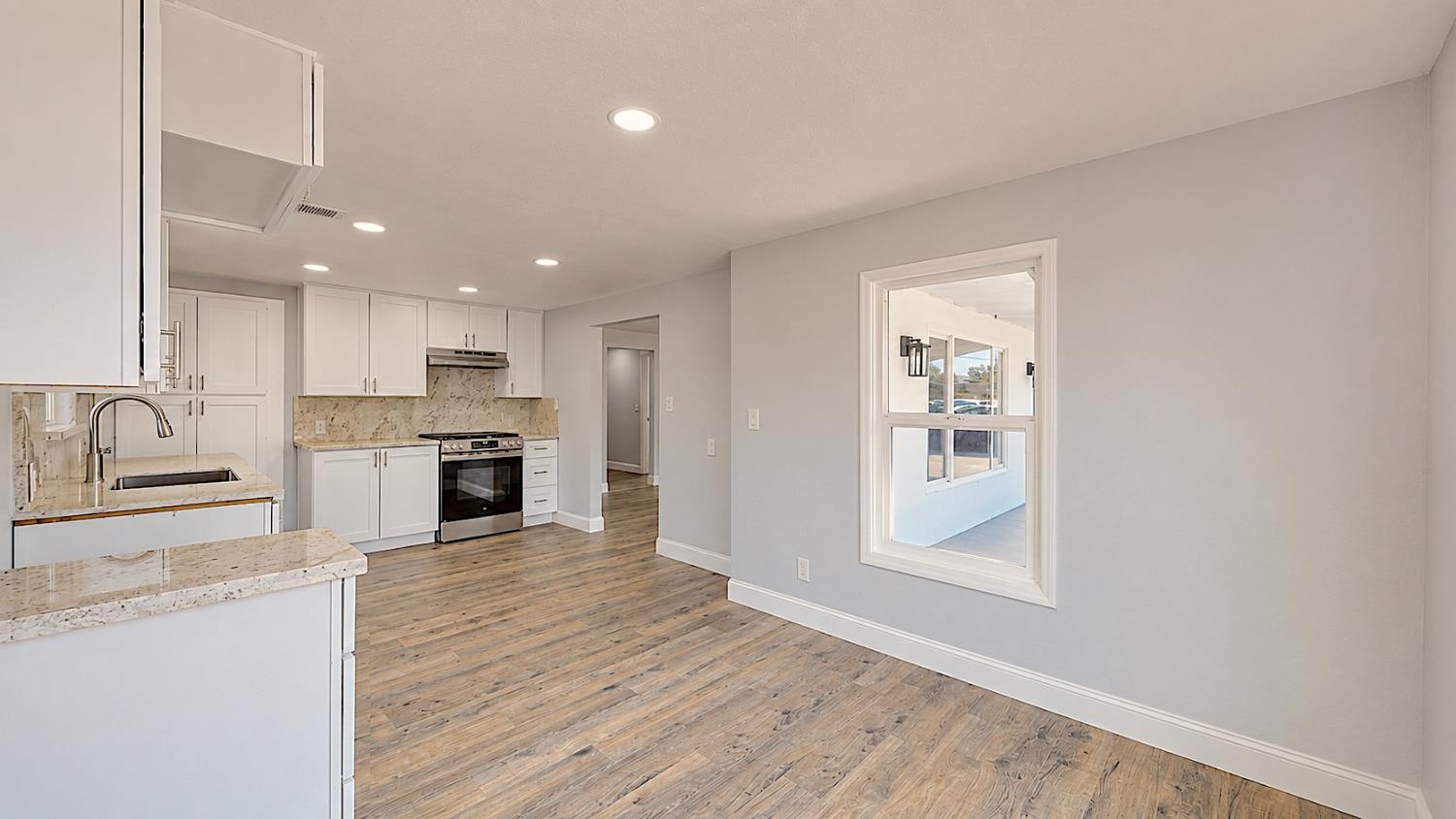 13361 Bentley St, Waterford, CA 95386