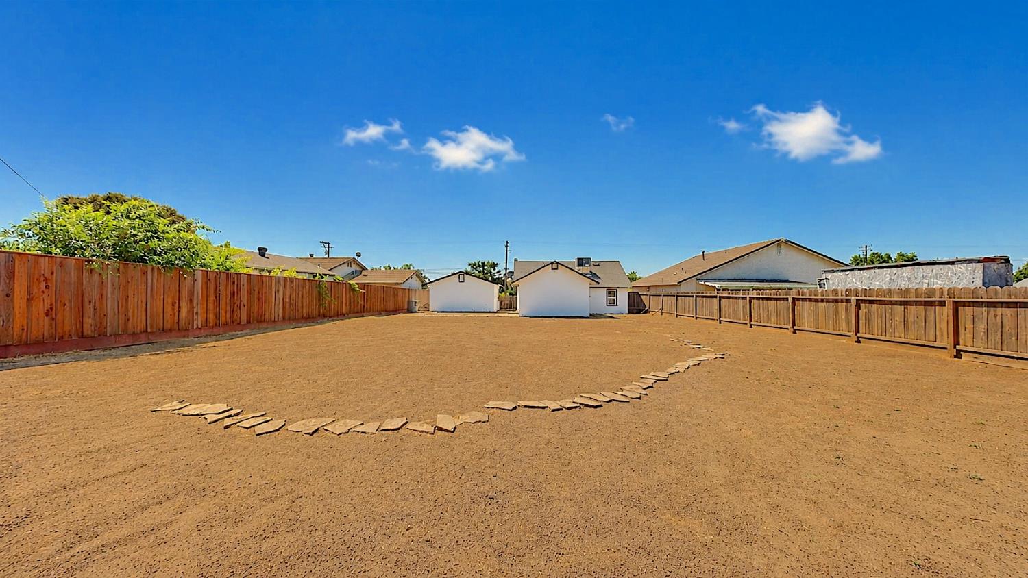 13361 Bentley St, Waterford, CA 95386