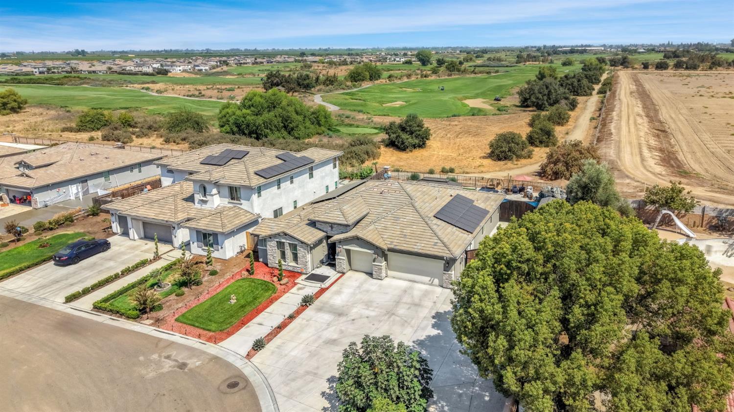3387 W Kamm Ave, Dinuba, CA 93618