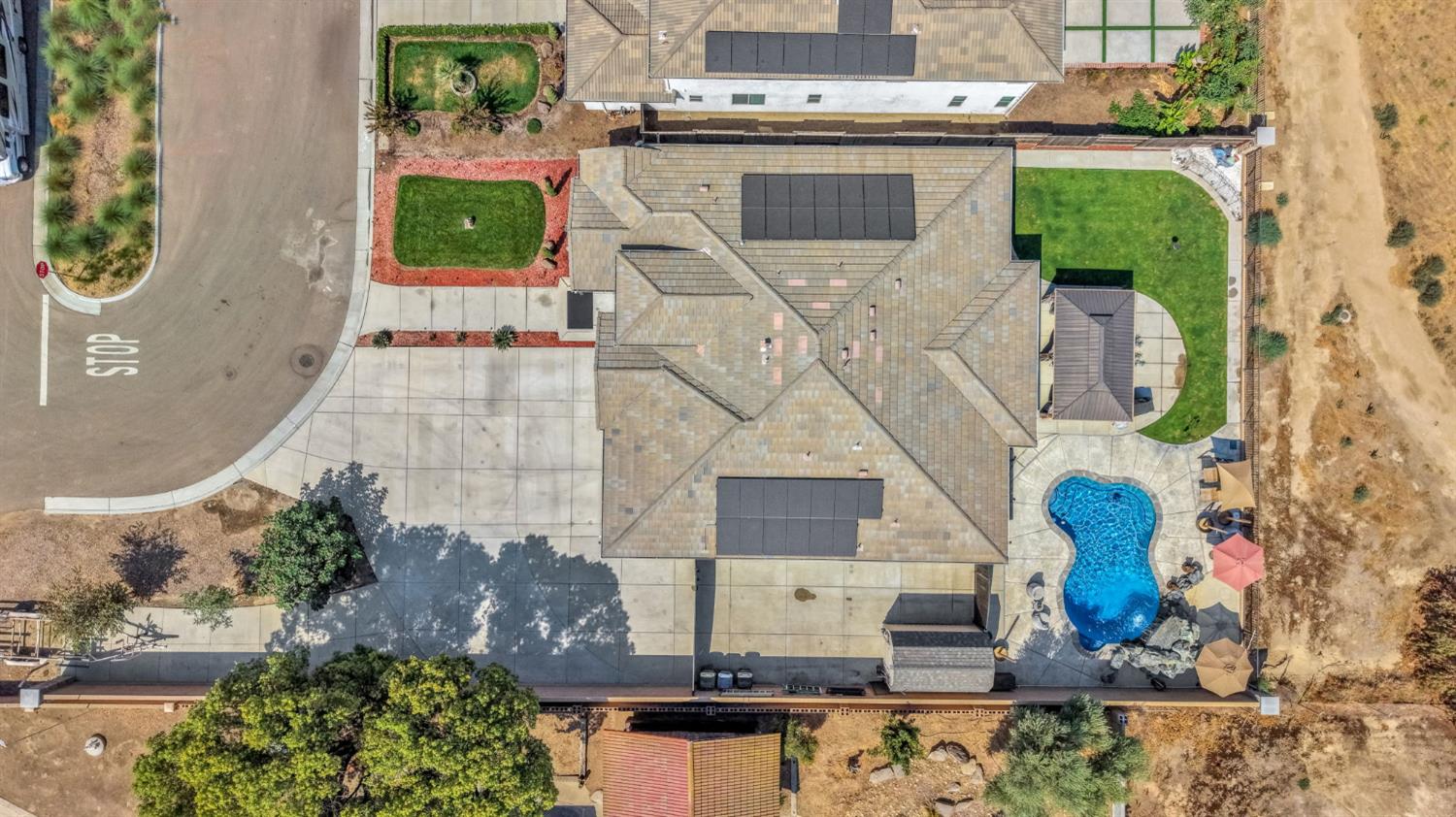 3387 W Kamm Ave, Dinuba, CA 93618