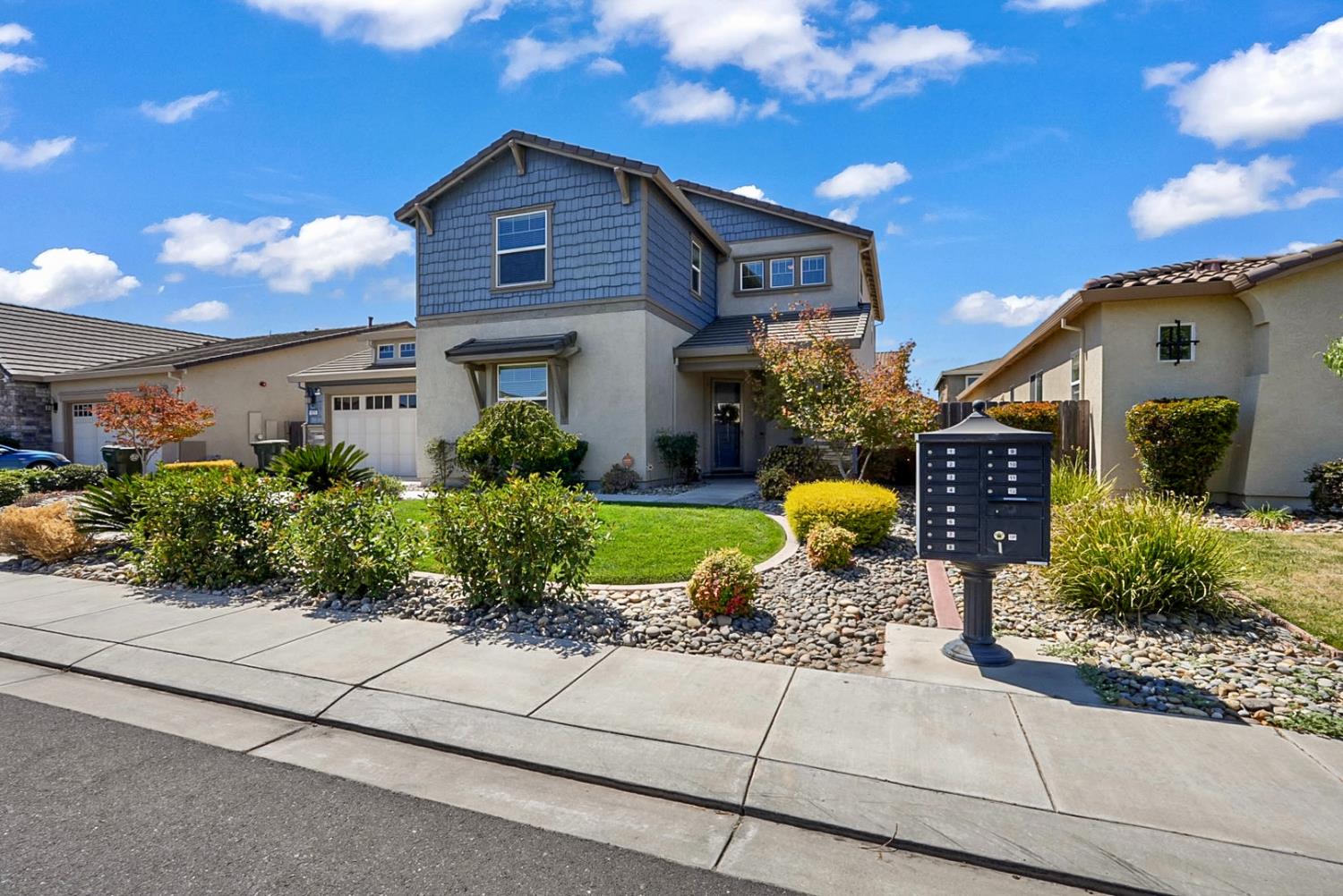 1925 Carogold Ln, Manteca, CA 95337