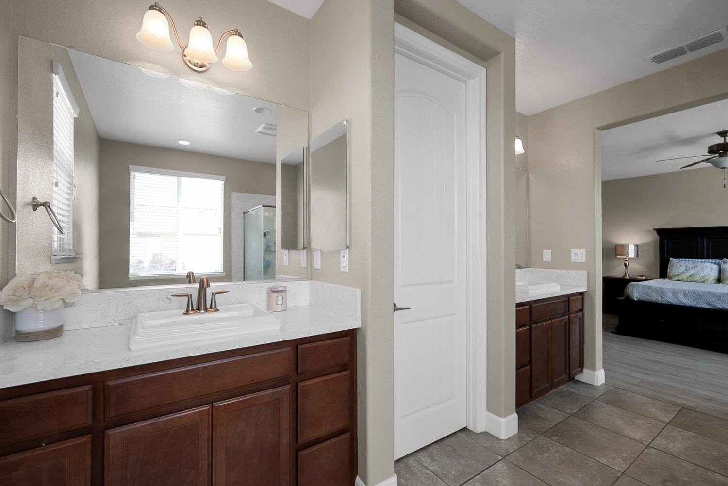 1925 Carogold Ln, Manteca, CA 95337