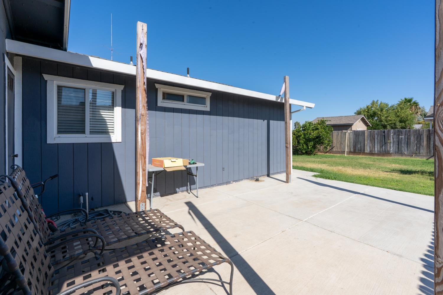 8778 Almond St, Dos Palos, CA 93620