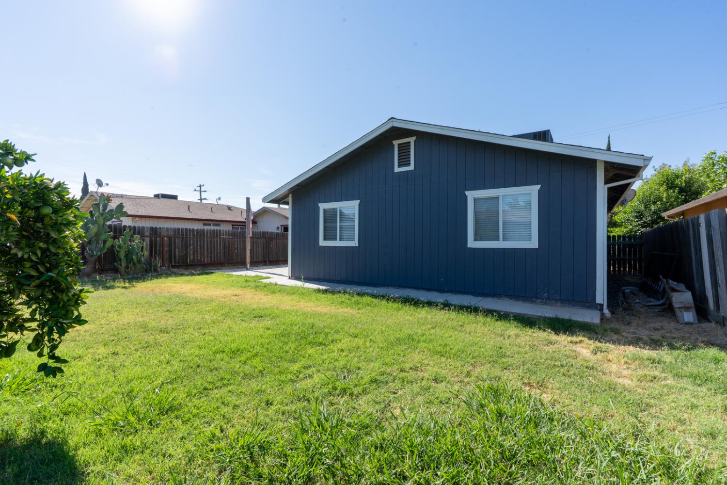 8778 Almond St, Dos Palos, CA 93620