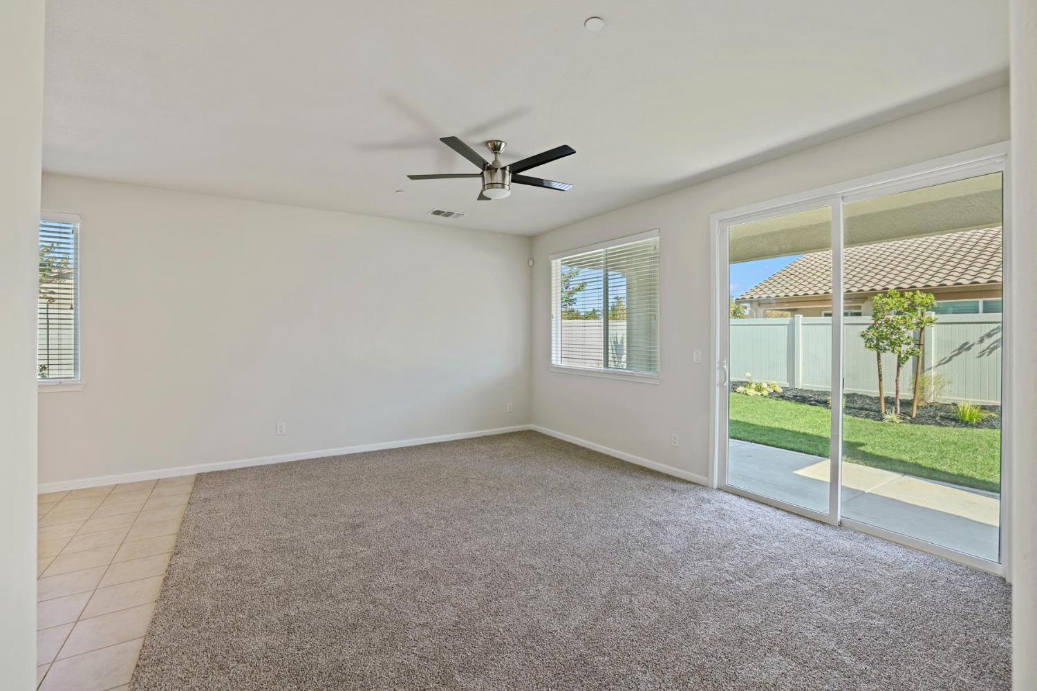 1395 Chestnut Hill Dr, Manteca, CA 95336