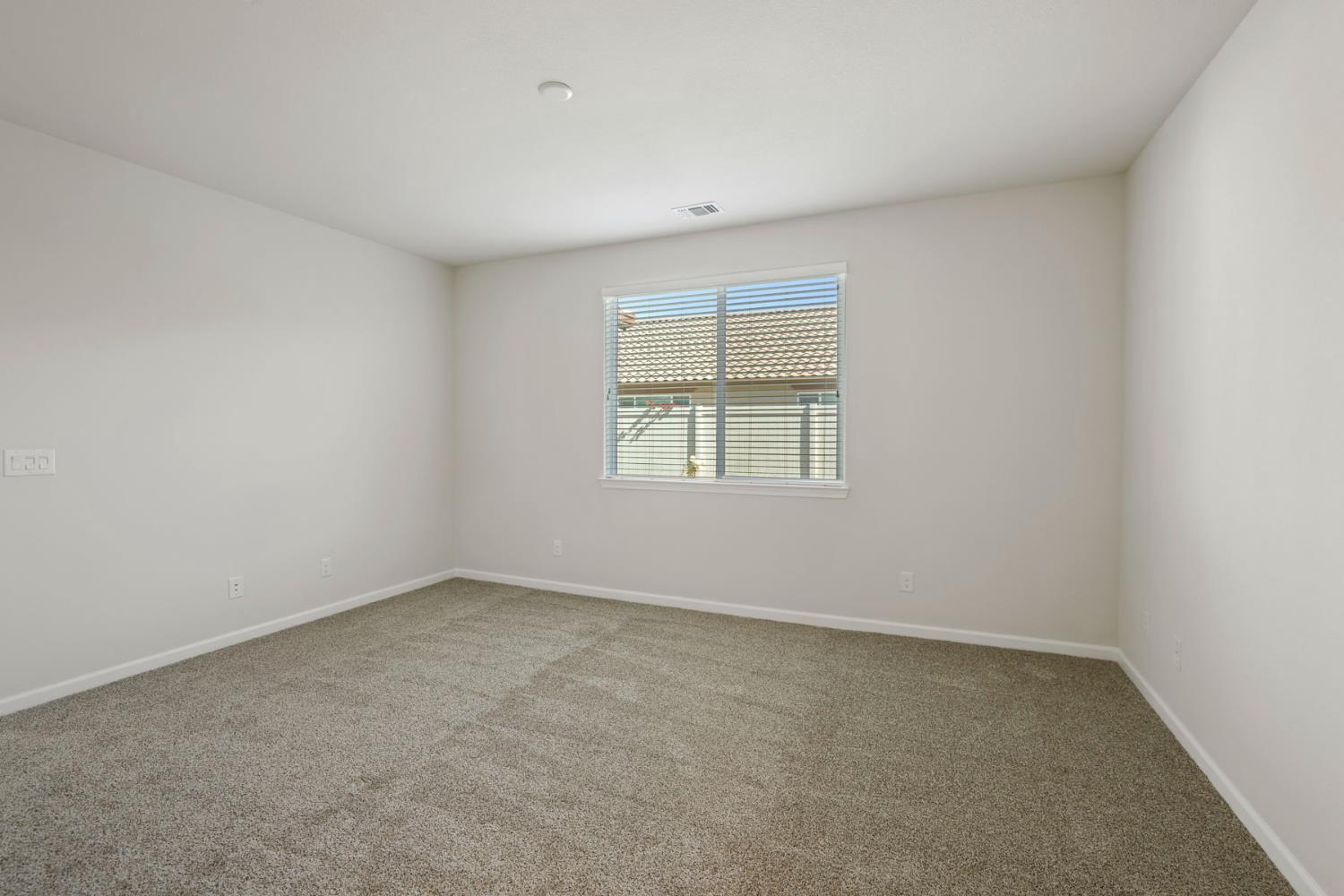 1395 Chestnut Hill Dr, Manteca, CA 95336