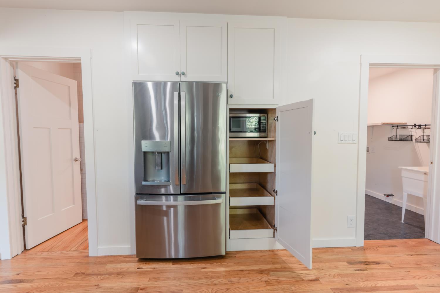 1560 W 23rd St, Merced, CA 95340