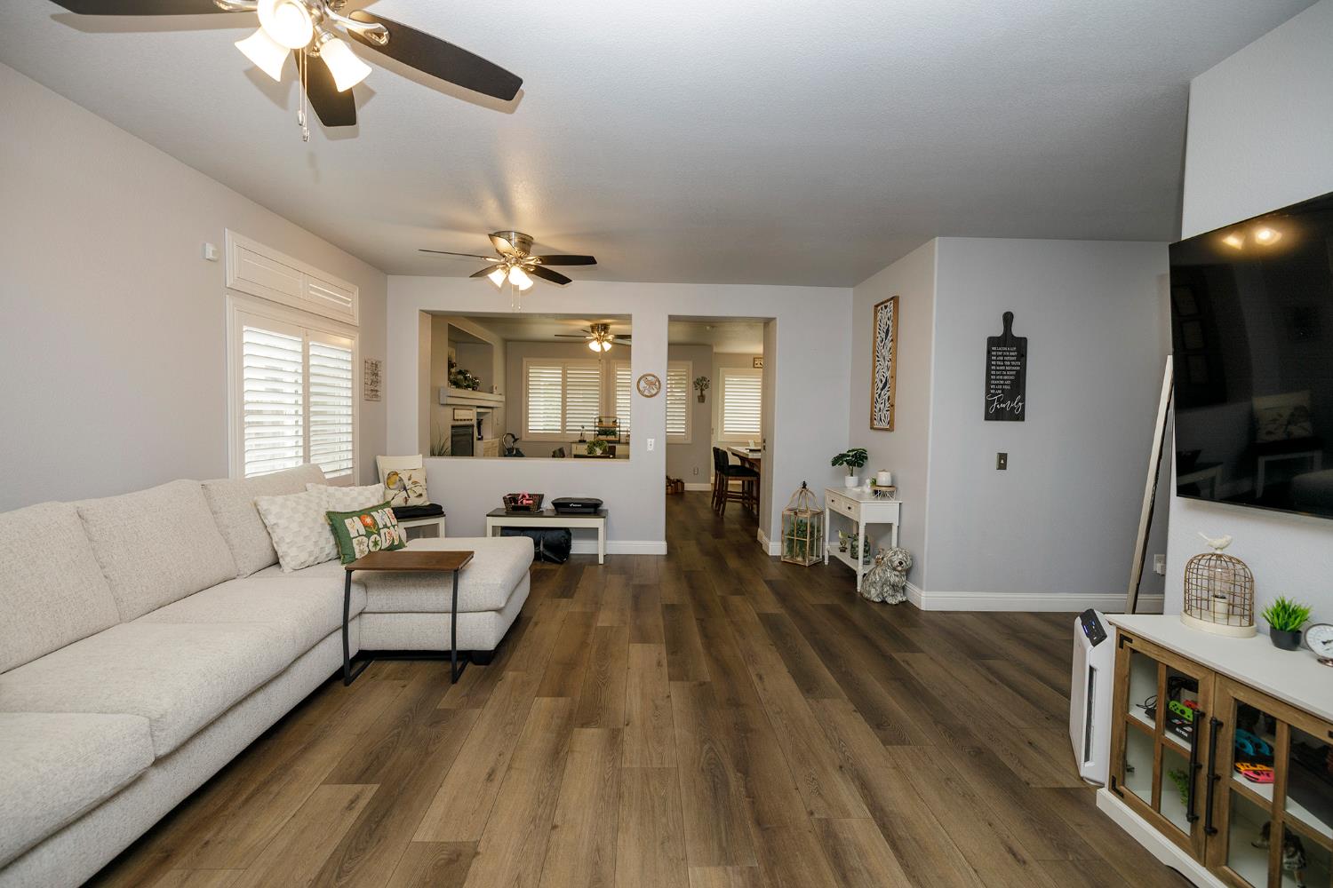 1169 Moon River Way, Ceres, CA 95307