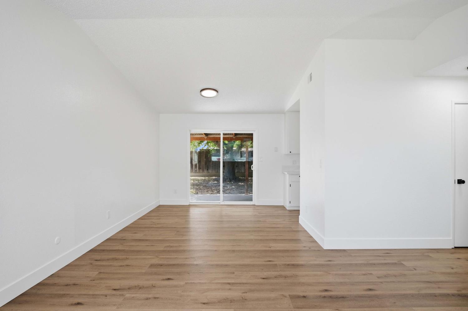 1975 Prince St, Newman, CA 95360
