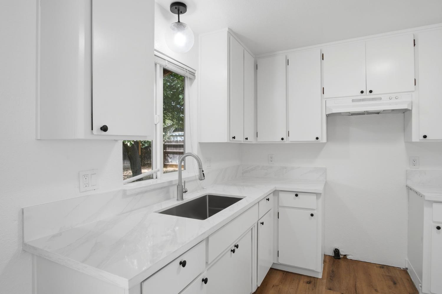 1975 Prince St, Newman, CA 95360