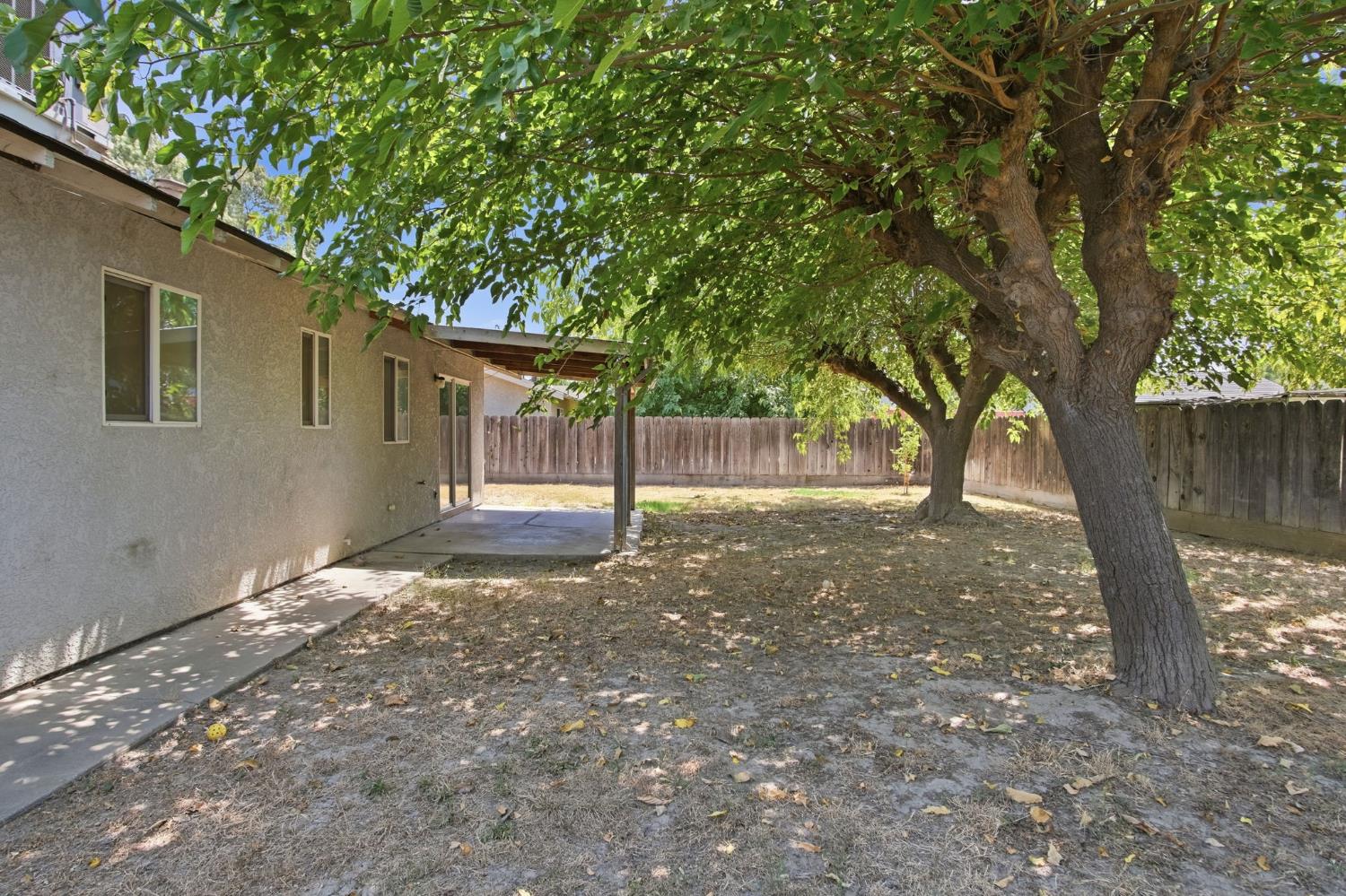 1975 Prince St, Newman, CA 95360