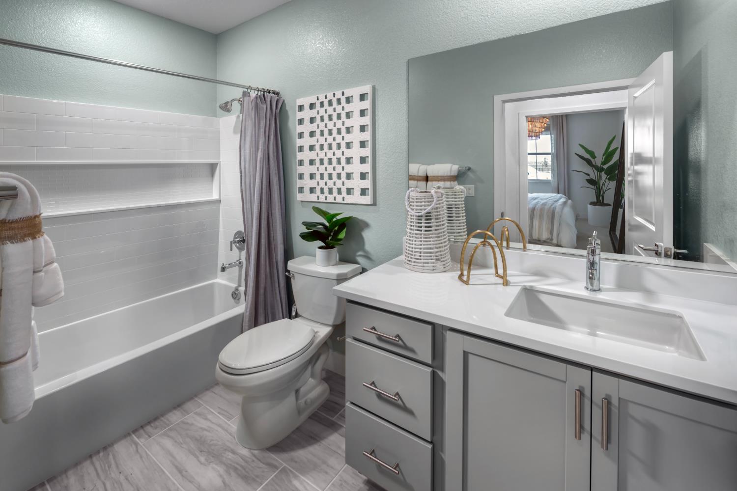 3311 Cascade Dr, Manteca, CA 95337