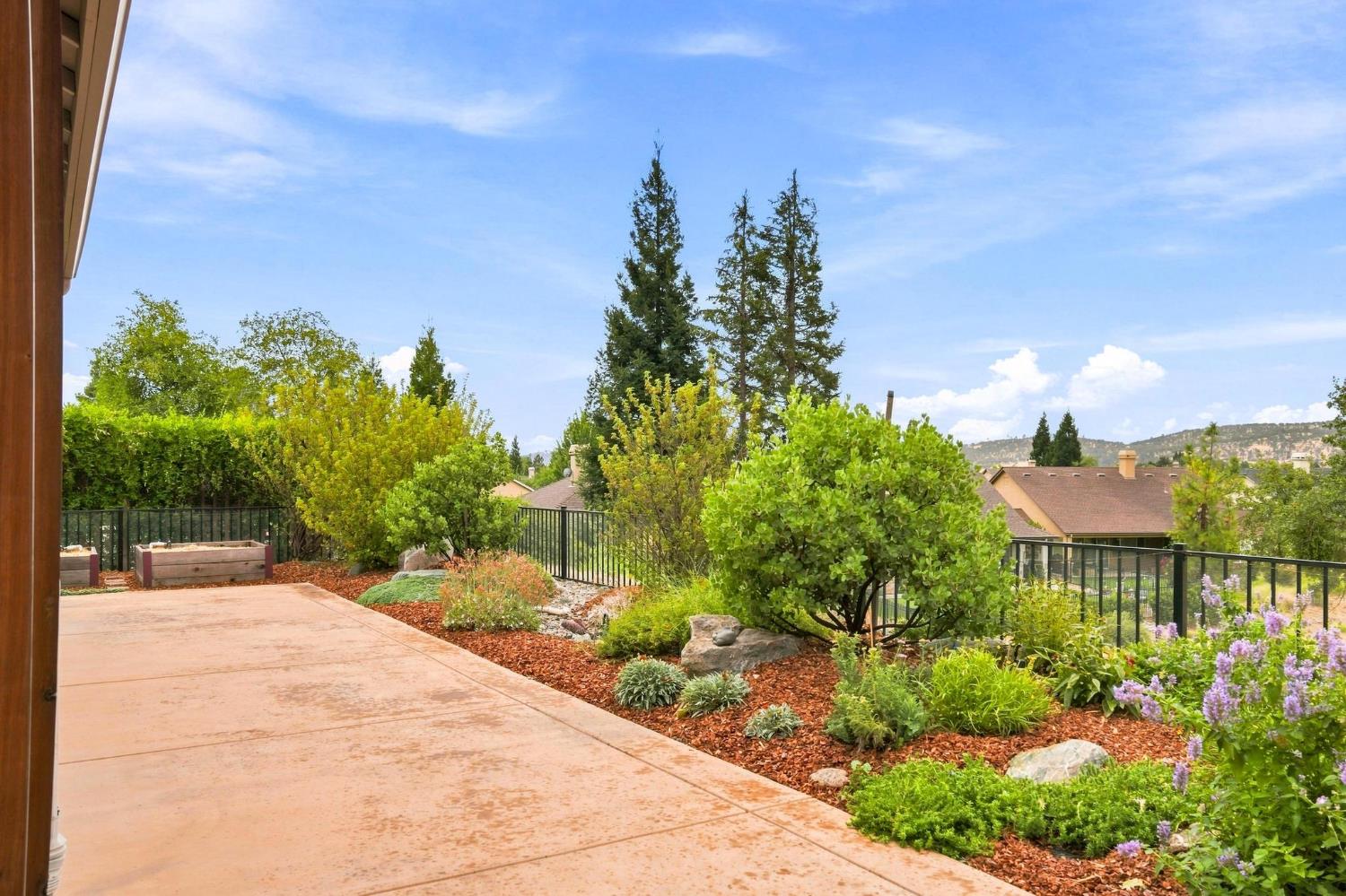217 Rock Ridge Ln, Copperopolis, CA 95228