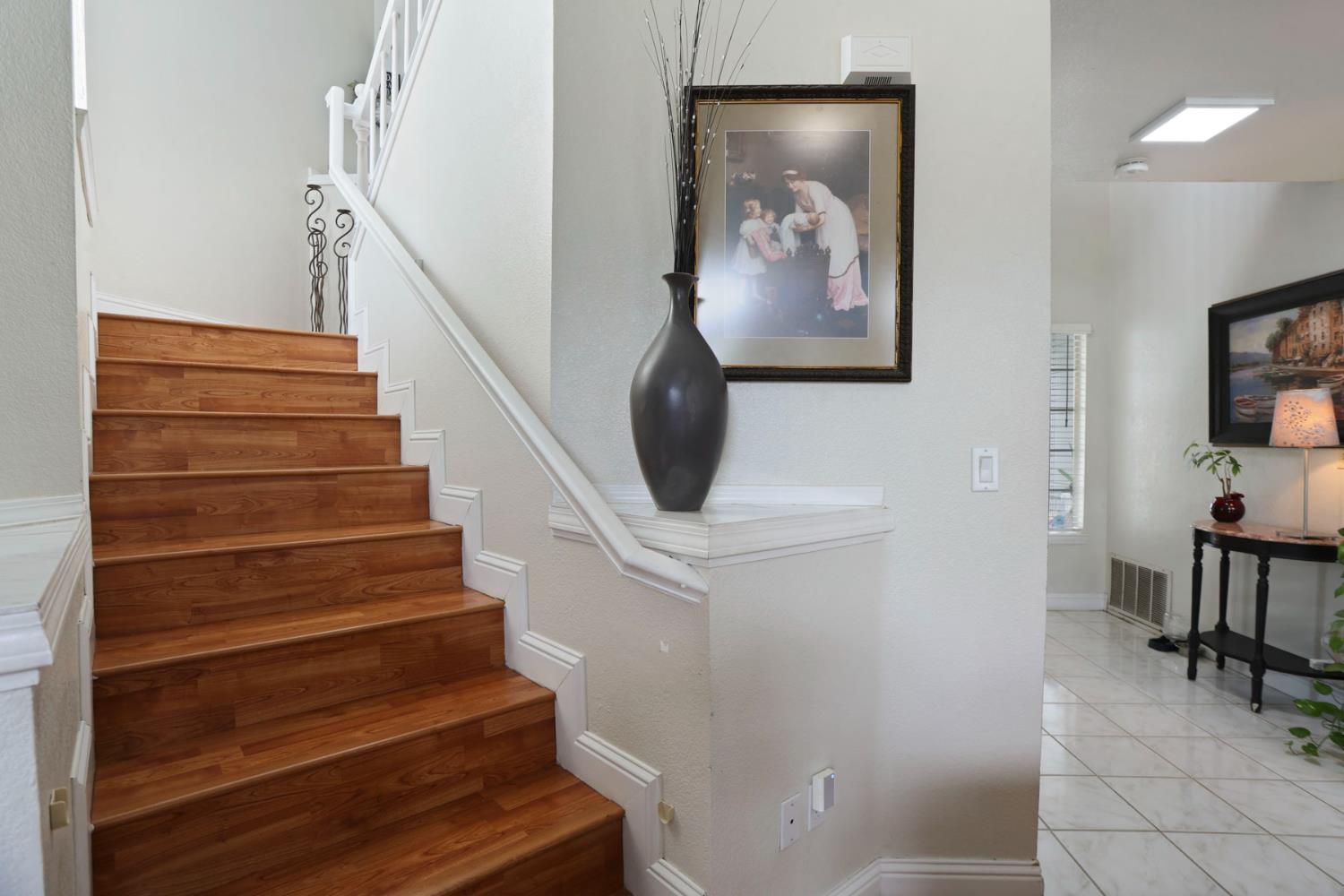 2316 Grouse Crossing Way, Modesto, CA 95355
