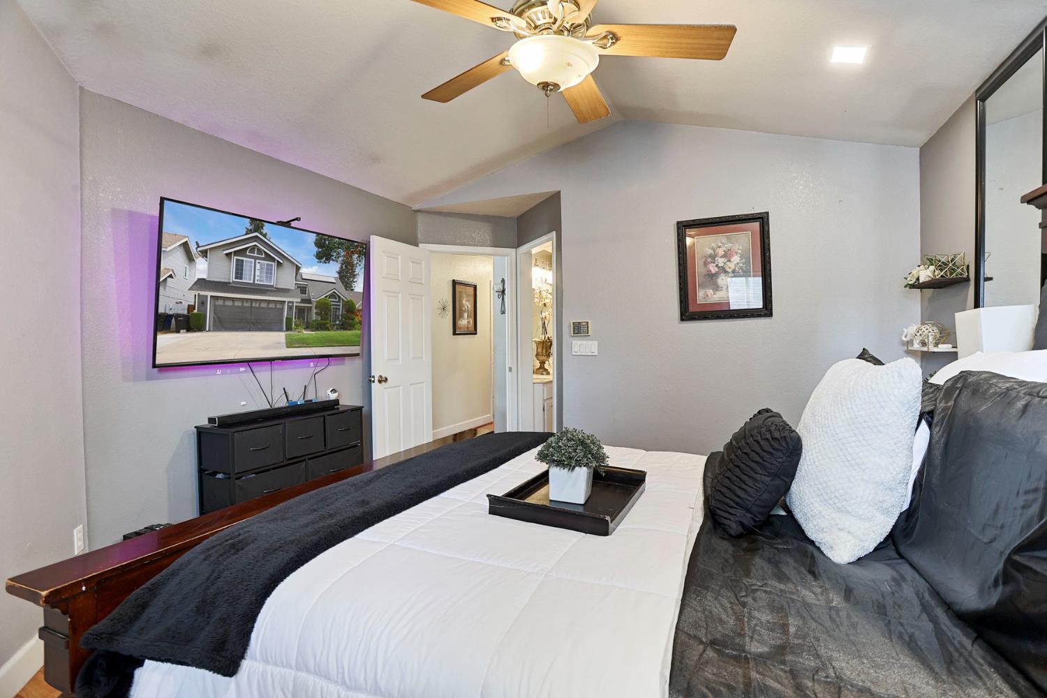 2316 Grouse Crossing Way, Modesto, CA 95355