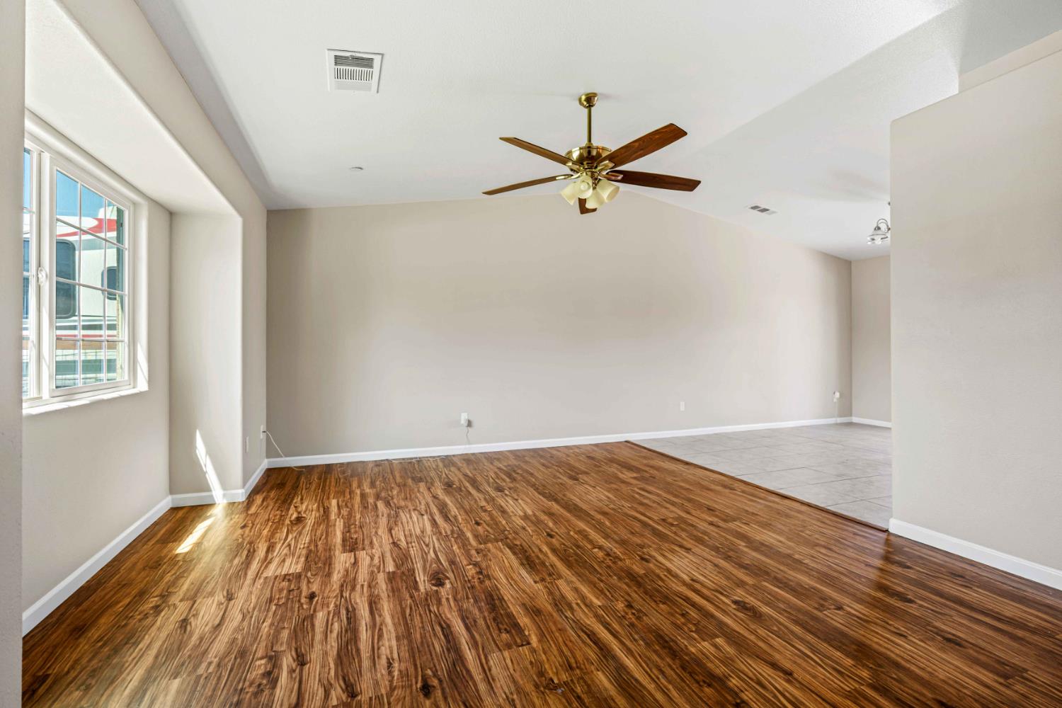 7462 Wren Dr, Winton, CA 95388