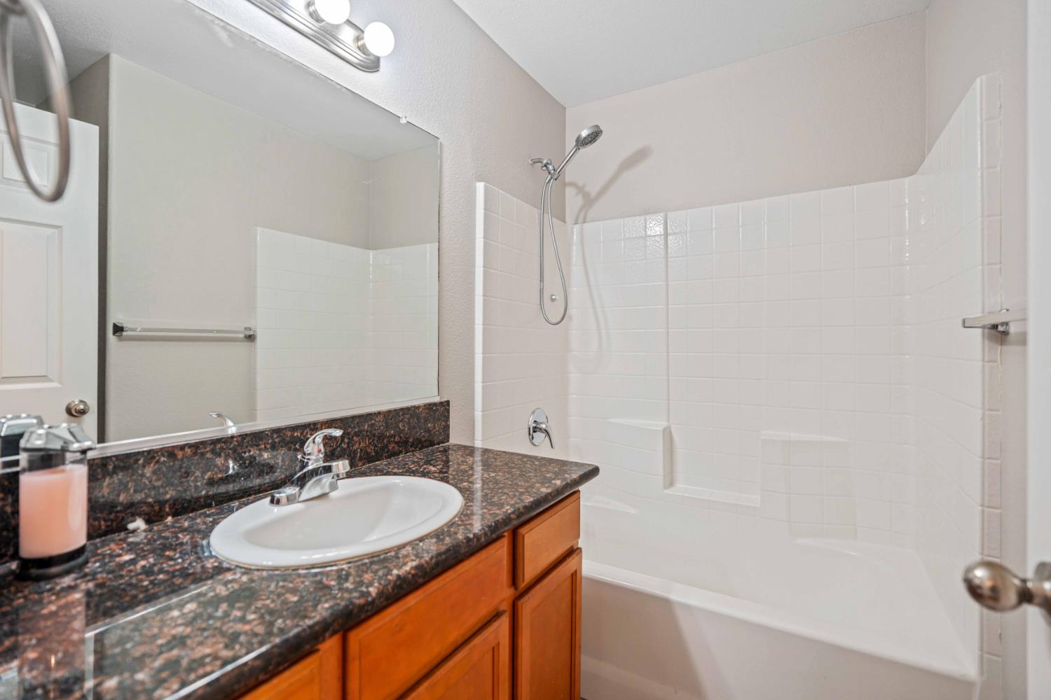 7462 Wren Dr, Winton, CA 95388