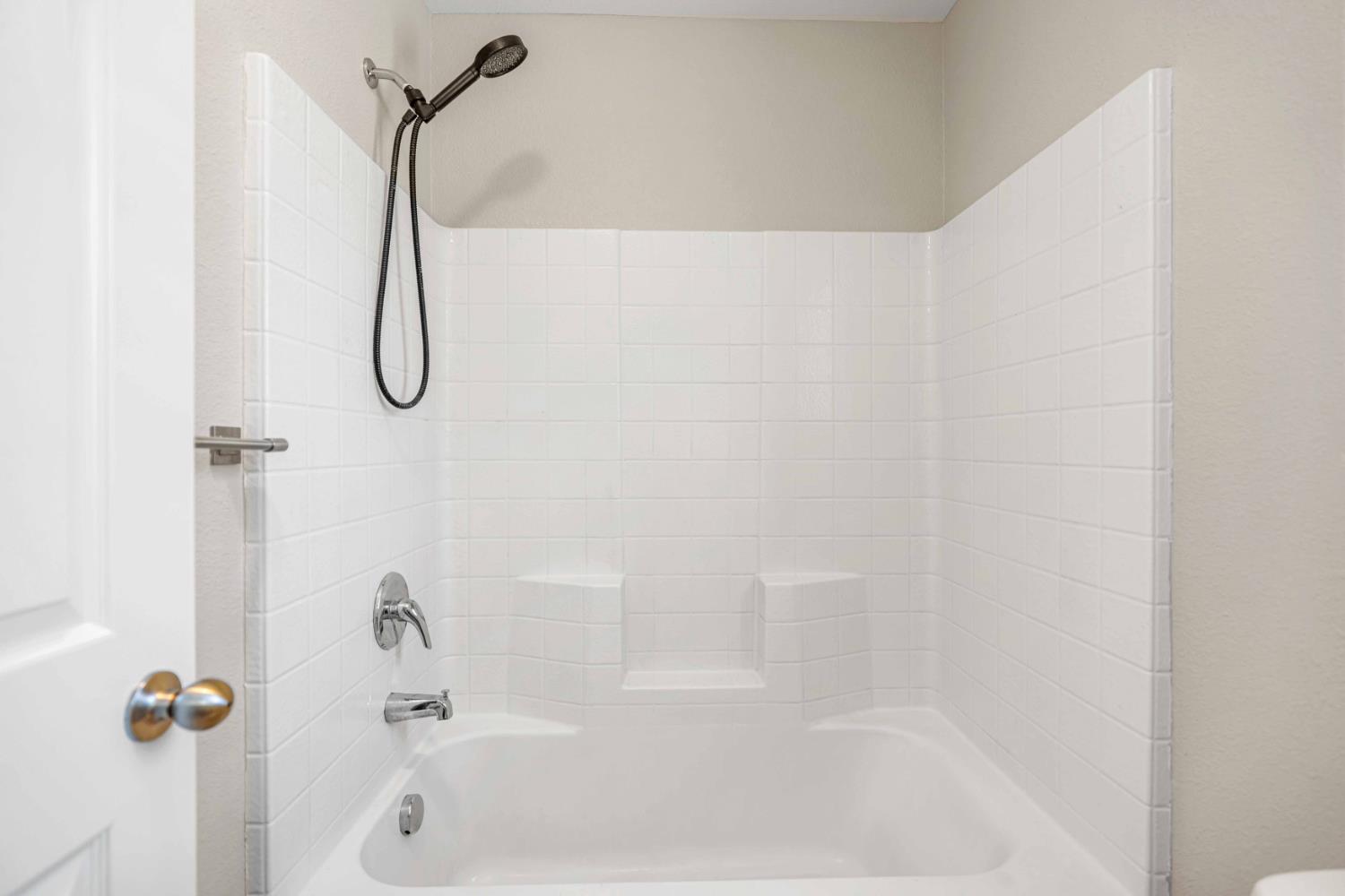 7462 Wren Dr, Winton, CA 95388