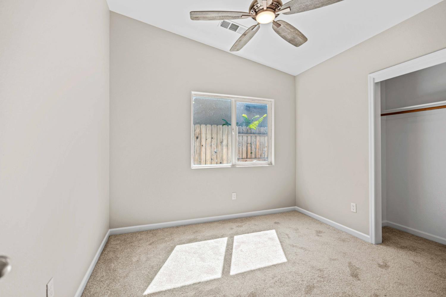 7462 Wren Dr, Winton, CA 95388